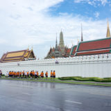 Children at the Wat Pharakaew temple